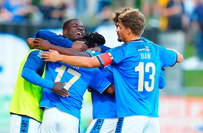 3F  Superliga -Se her: Lynhurtige Amon gør det onde ved Vejle