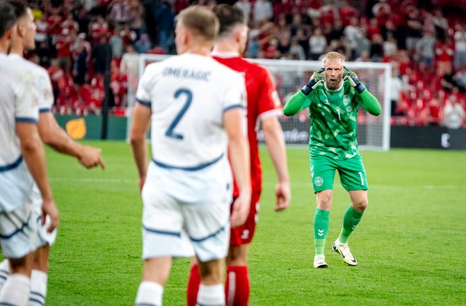Nations League A -   Ingen garantier til Schmeichel