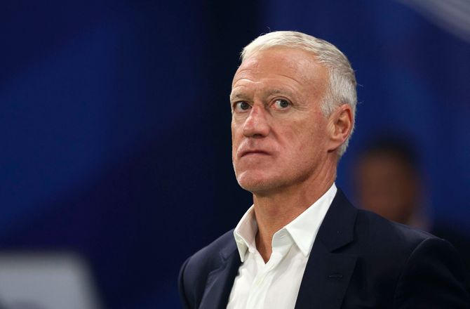 Frankrig -Deschamps peger på Zidane som sin efterfølger
