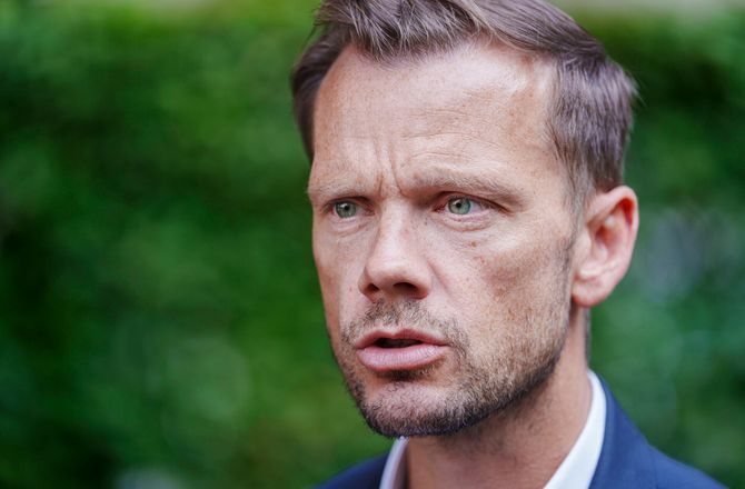 3F Superliga -Hummelgaard ser 'vanvittig fankultur': Varsler flere tiltag