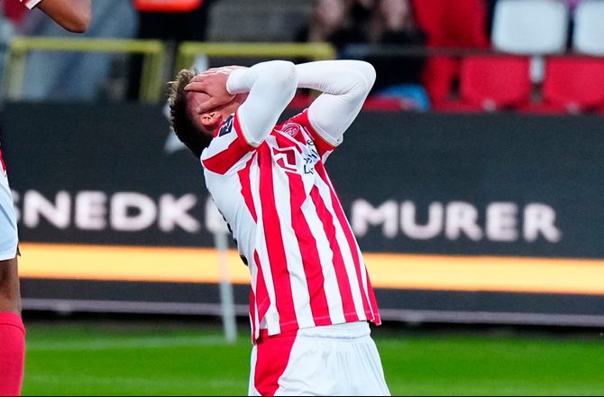 3F Superliga -Jetlag og krampe: Profiler fraværende ved AaB-træning
