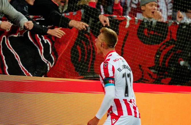 3F Superliga -SLUT: AaB - Lyngby minut for minut