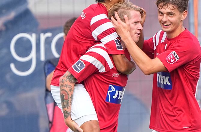 3F Superliga -Adamsen nærmer sig Lind-rekord