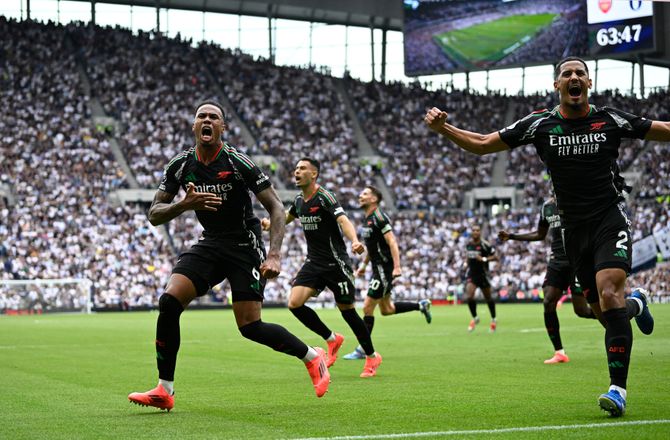 Premier League -Lokalderby: Arsenal nedlagde Spurs efter dødbold 