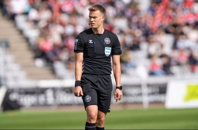 3F Superliga -Jacob Karlsen dømmer Brøndby-FCM