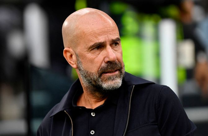 Æresdivisionen -Bosz stikker til Ajax: De satser ikke på unge spillere