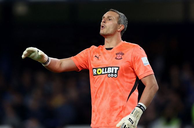League One -Leicester henter Alex McCarthy