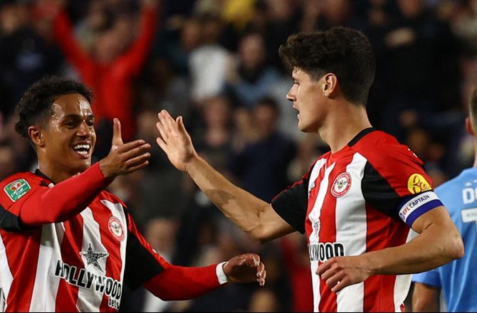 Carabao Cup -Dansk fest i Brentford: Nørgaard med fremragende mål