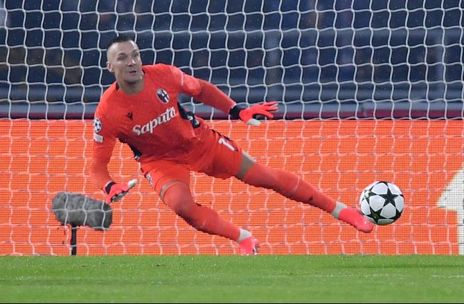 CL -Bologna-keeper reddede straffe: Studerede modstanderen
