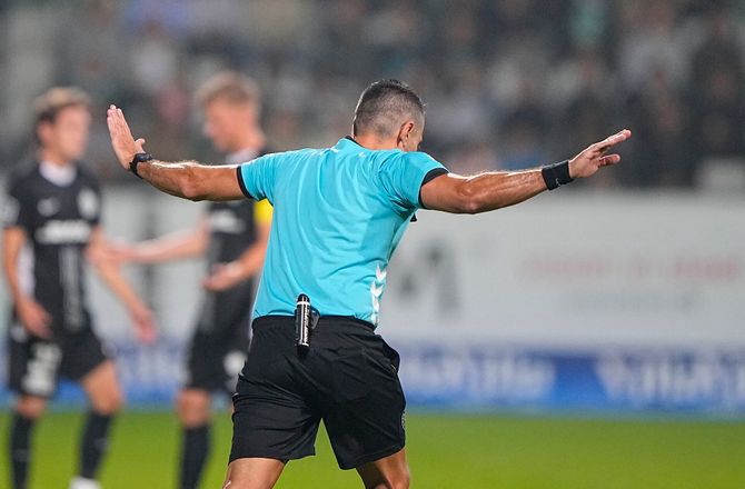 3F Superliga -Bedøm selv: Straffespark eller ej til FCN?
