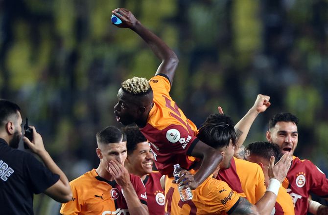 SüperLig -Osimhen scorede vildt saksesparksmål i sikker sejr