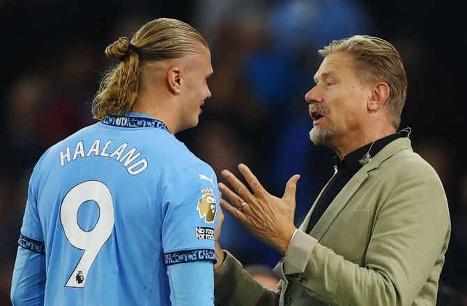 Premier League -Så du det? Haaland kaster bold på Arsenal-profil