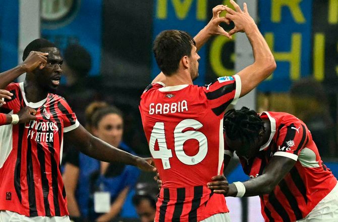Serie A -Milan og Bologna donerer til stormflodens ofre