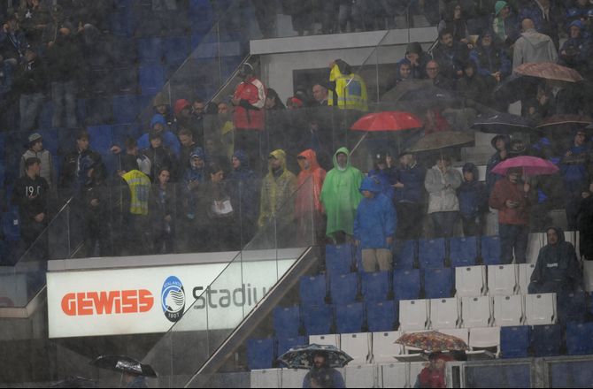 Serie A -Vildt regnvejr: Atalanta-kamp udskudt