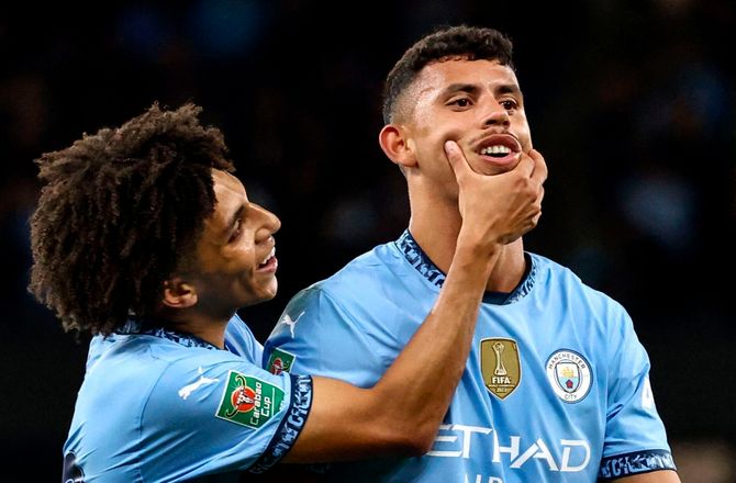 Premier League -Guardiola bekræfter: Nunes starter på venstre back