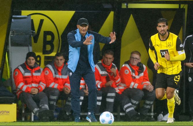 Bundesliga -Et point i syv kampe: Bochum giver træneren sparket