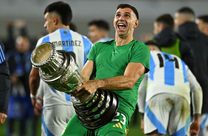 International -The Best: Emiliano Martínez kåret til verdens bedste keeper