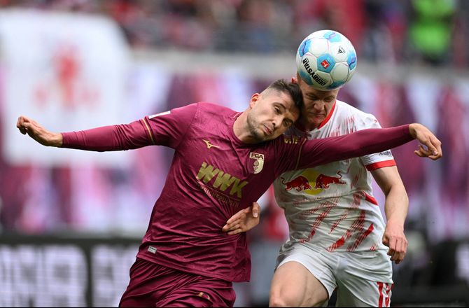 Bundesliga -Augsburg-midt meldes på plads i Wolfsburg