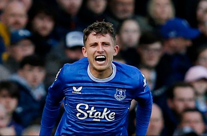 Premier League -Lindstrøm udpeger hæmsko: Var mere fri i Frankfurt