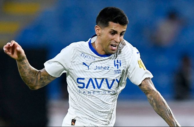 Al Hilal -Udeladt af truppen: Cancelo menes at forlade Saudi-Arabien
