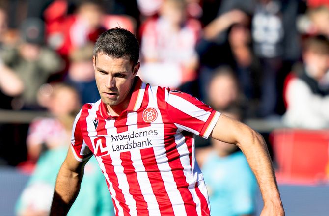 NordicBet Liga -AaB forlænger med Helenius