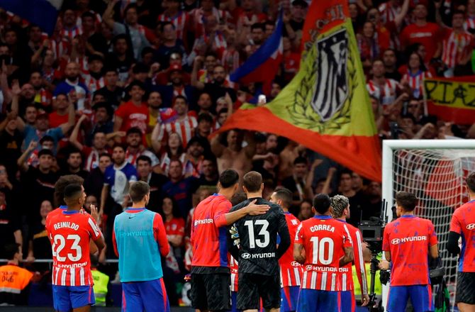 Champions League -Atletico får stor straf for nazi-gestus og abelyde