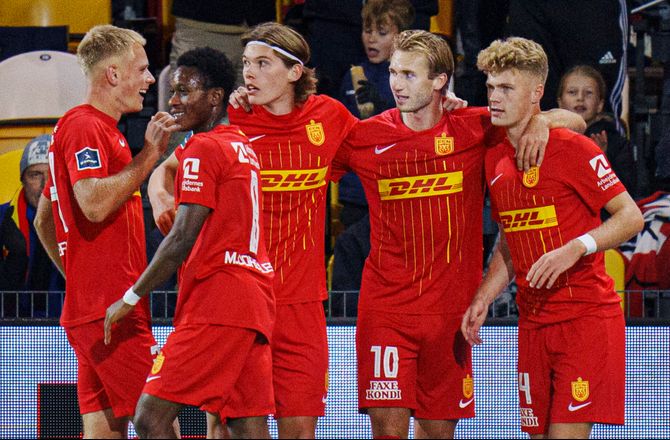 3F Superliga -Tung FCN-dominans og AaB-helt på rundens hold