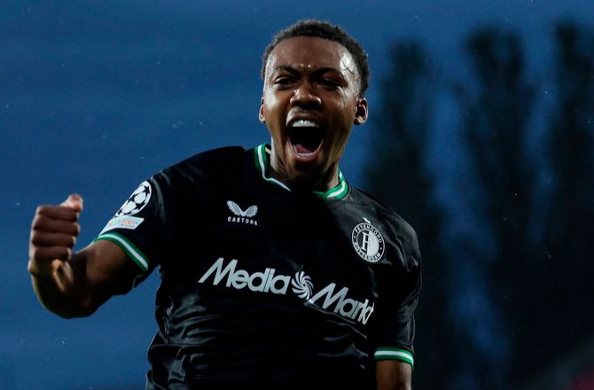 Premier League -Brentford-boss jubler: Milambo er en målfarlig trussel