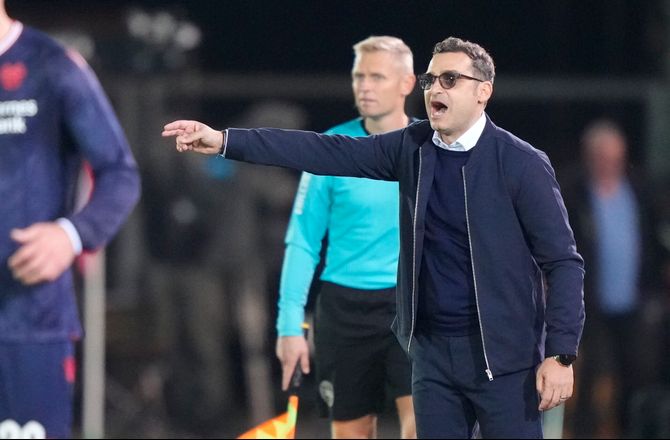3F Superliga -VB-chef har ondt af spillerne: En frygt for at vinde