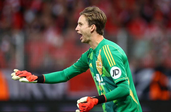 Bundesliga -Frederik Rønnow stopper på landsholdet
