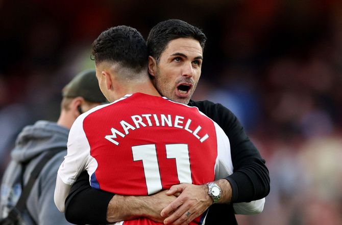 Premier League -Åh nej, Arsenal: Martinelli skadet for Brasilien