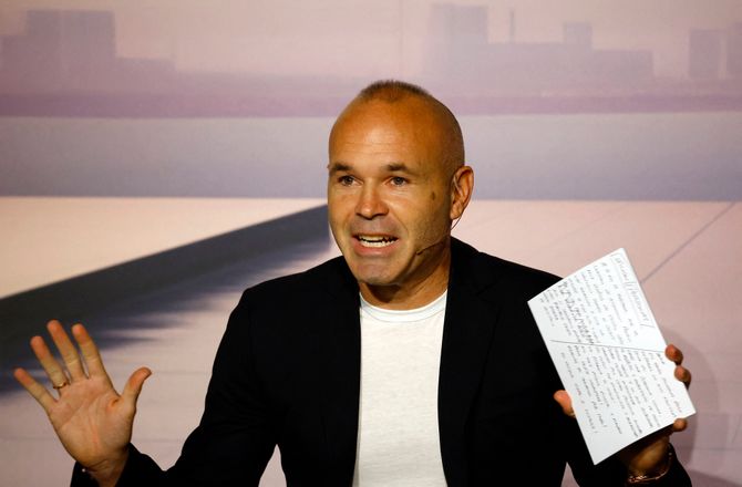 2. division -FC Helsingør bekræfter Iniesta-indtog 