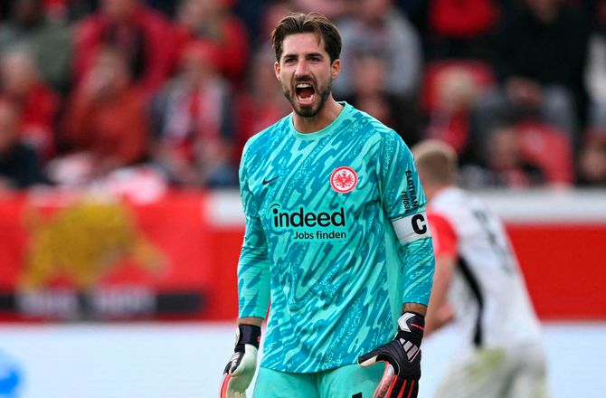 Ligue 1 -Bekræftet: Kevin Trapp skifter til Paris FC 