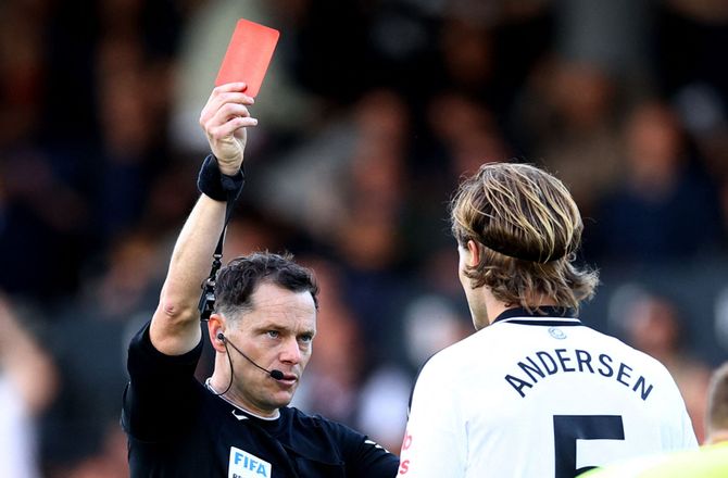 Premier League -Joachim A. blev udvist i Fulham-kollaps