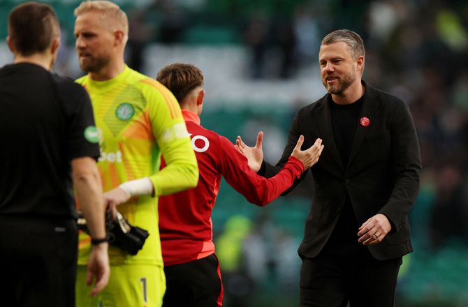 Premiership -Svensker i Sir Alex' fodspor: Spørg mig til maj