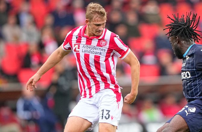 3F Superliga -AaB-forsvarer har ventet på sin chance: Jeg er glad