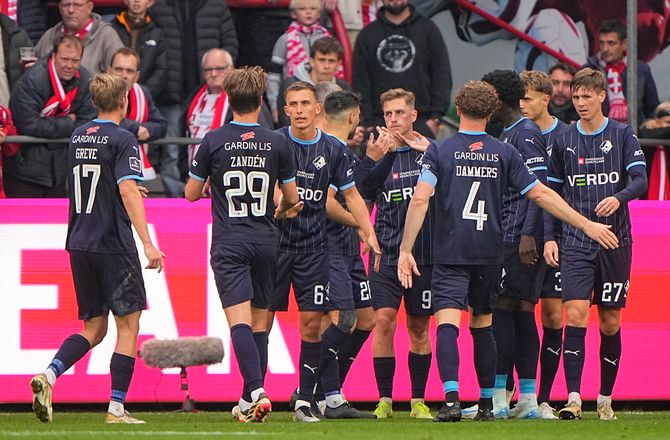 3F Superliga -Bertelsen om Bany-rekordsalg: Burde ikke kunne lade sig gøre