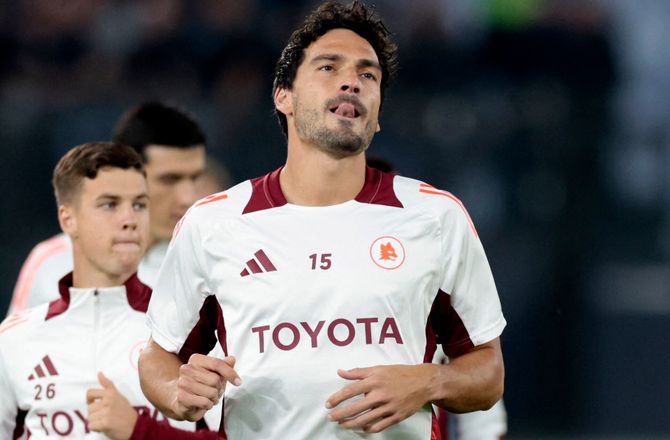 International -Hürzeler: Brighton var vilde med Hummels