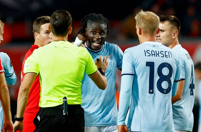 Europa League -Efter abelyde: UEFA straffer Twente
