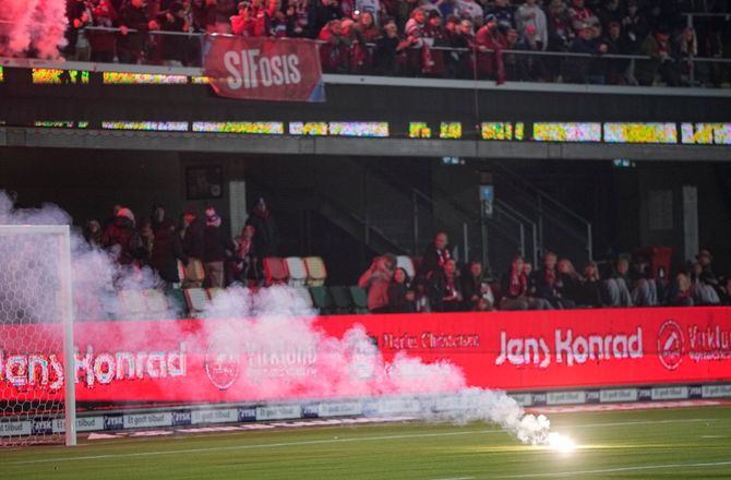 3F Superliga -Silkeborg vil straffe fans: Det er dybt uacceptabelt