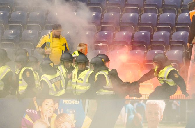 3F Superliga -Claus Thomsen regner ikke med udefans til derby i denne sæson