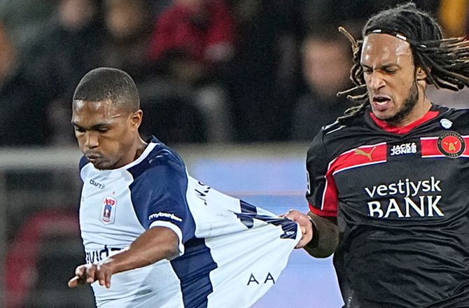 3F Superliga -Kæk Mbabu: Links tænker på mig i nat