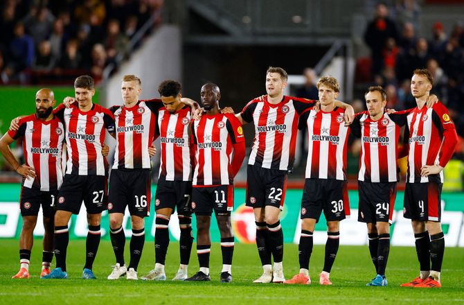 Premier League -Brentford finder nye græsgange til Matt Cox