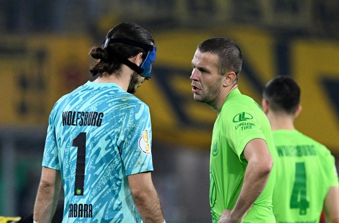 Bundesliga -Grabara er chanceløs: Kiel bringer sig i front 