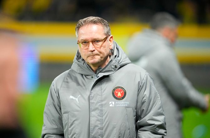 Oddset Pokalen -FCM-assistent fik rødt: Må du spørge dommeren om