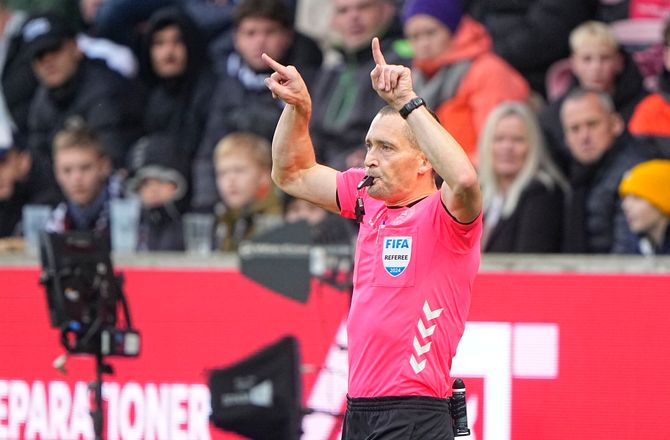 3F Superliga -Straffe til FCM eller ej? Se situationen her