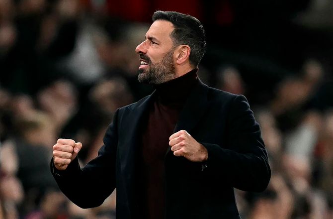 Premier League -Van Nistelrooy usikker på fremtid: Vil bare blive