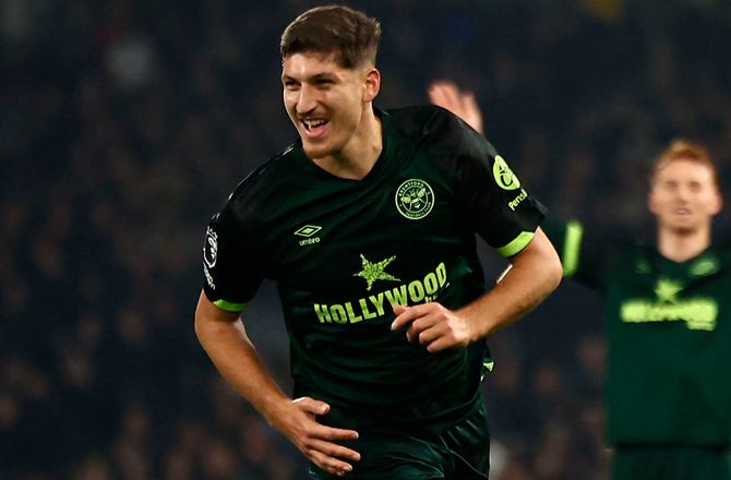 Premier League -Bosnisk Brentford-anker succesfuldt opereret