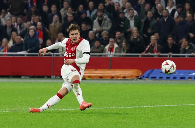 Æresdivisionen -Medie: PSG tæt på Ajax-juvel