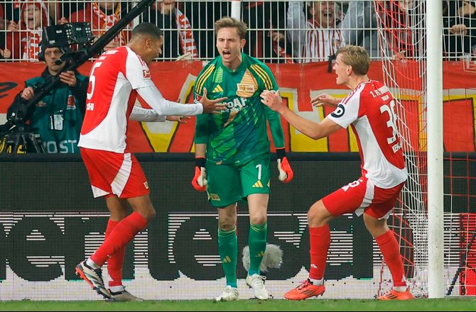 Bundesliga -Rønnow piller straffespark - se det her